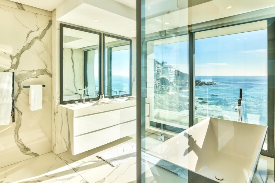 5 Bedroom Property for Sale in Bantry Bay Western Cape